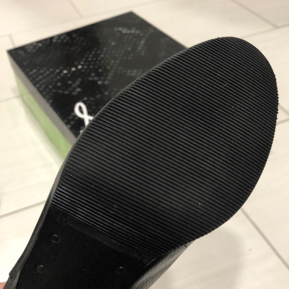 Sam Edelman black leather booties NEW LOWER PRICE - Picture 4 of 8